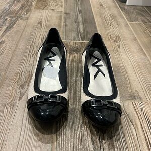 Size 9, Anne Klein Sport, wedge heel, black and cream